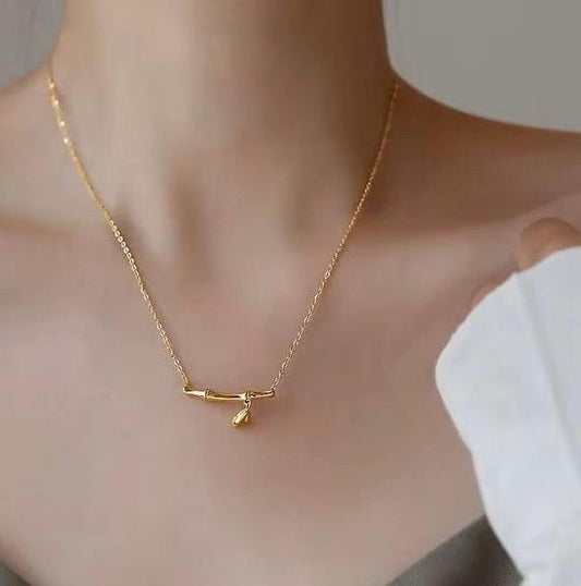 Golden Twig Necklace 🌿