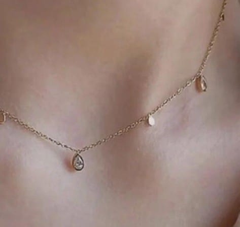 Raindrop Whisper Choker