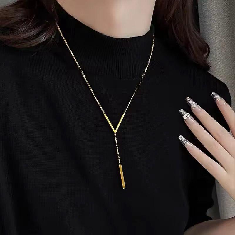 Golden V Luxe Lariat