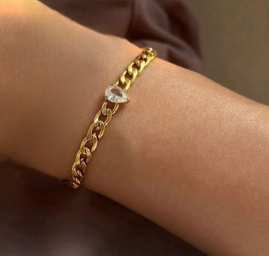 Tear drop Solitaire Bracelet