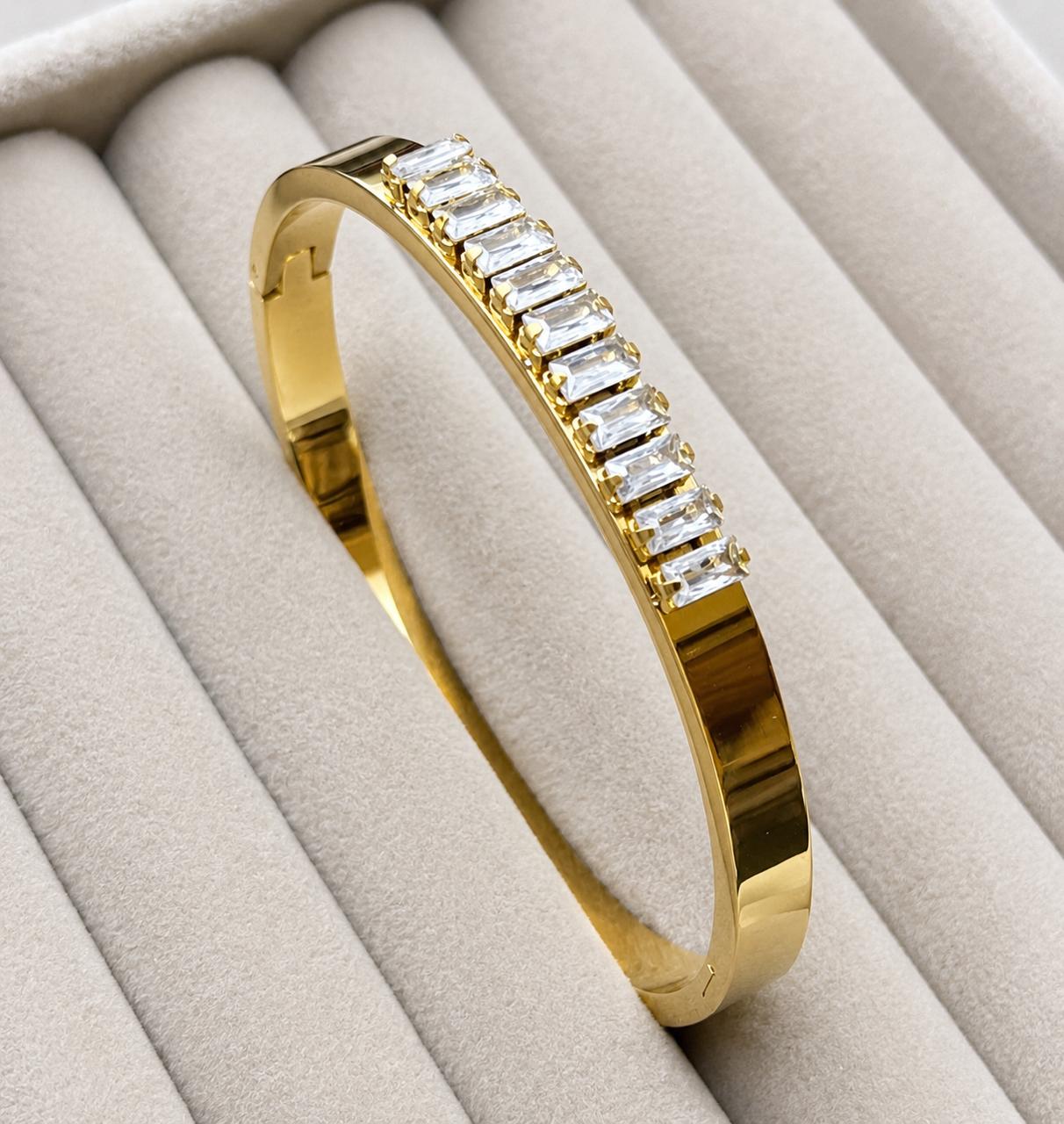 Aurora Baguette Crystal Gold Kada