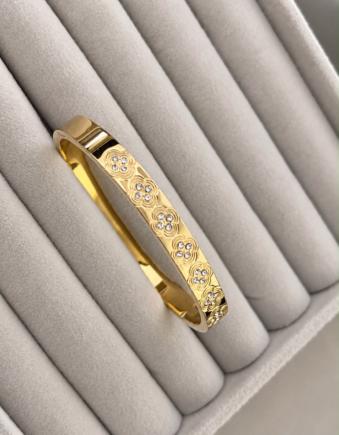 Floral Spark Gold Kada (SMALL SIZE)