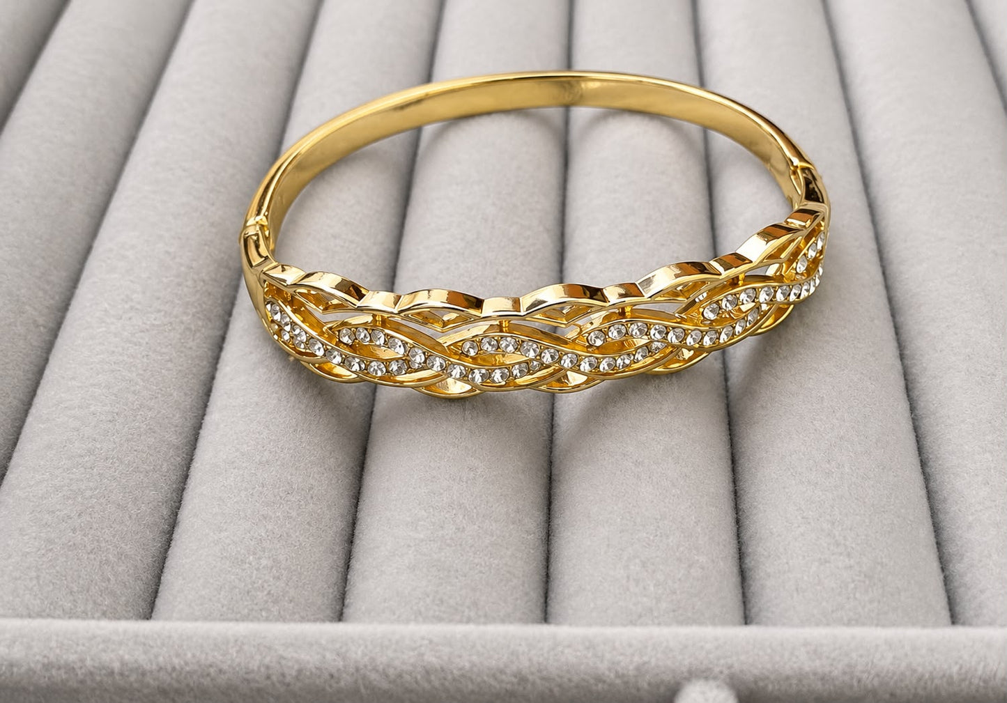 Aurora Interlace Spark Kada (SMALL SIZE)