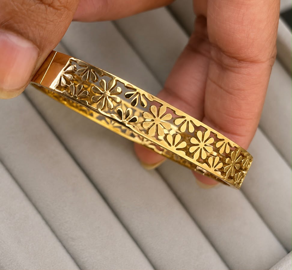 Bloom Cutwork Gold Kada (SMALL SIZE)