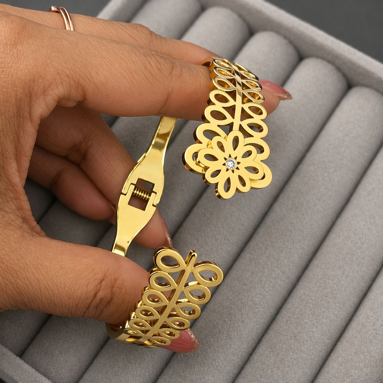 Floral Filigree Statement Kada