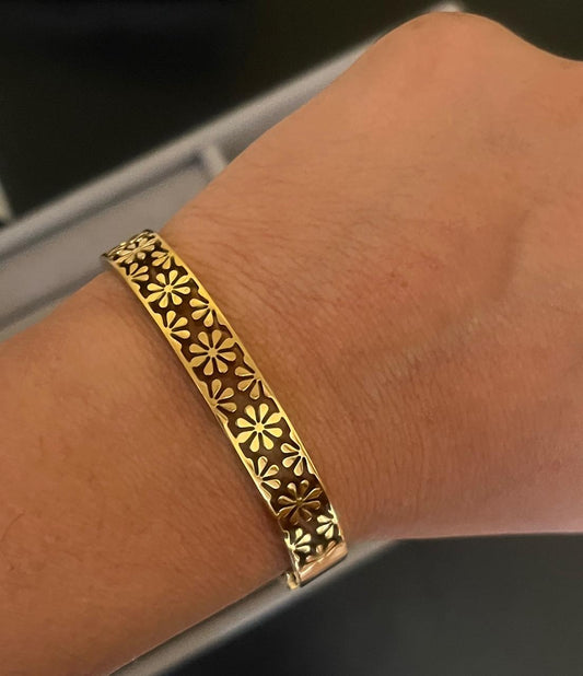 Bloom Cutwork Gold Kada (SMALL SIZE)
