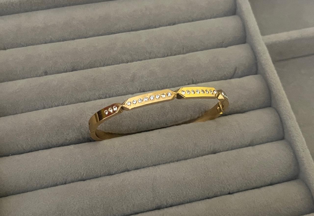 Linear Luxe Zircon Kada (SMALL SIZE)
