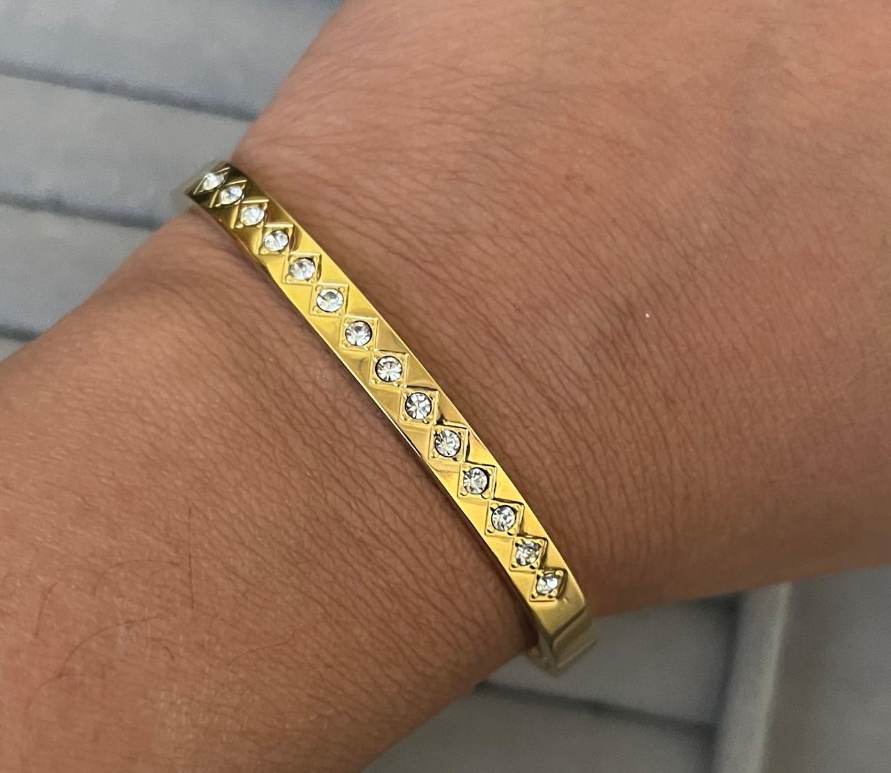 Celeste Diamond-Stud Kada (SMALL SIZE)