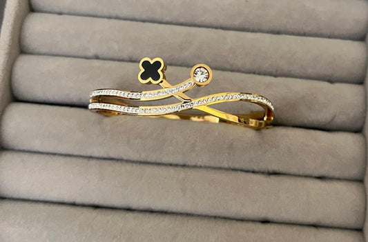 Noir Clover Crystal Gold Kada (SMALL SIZE)