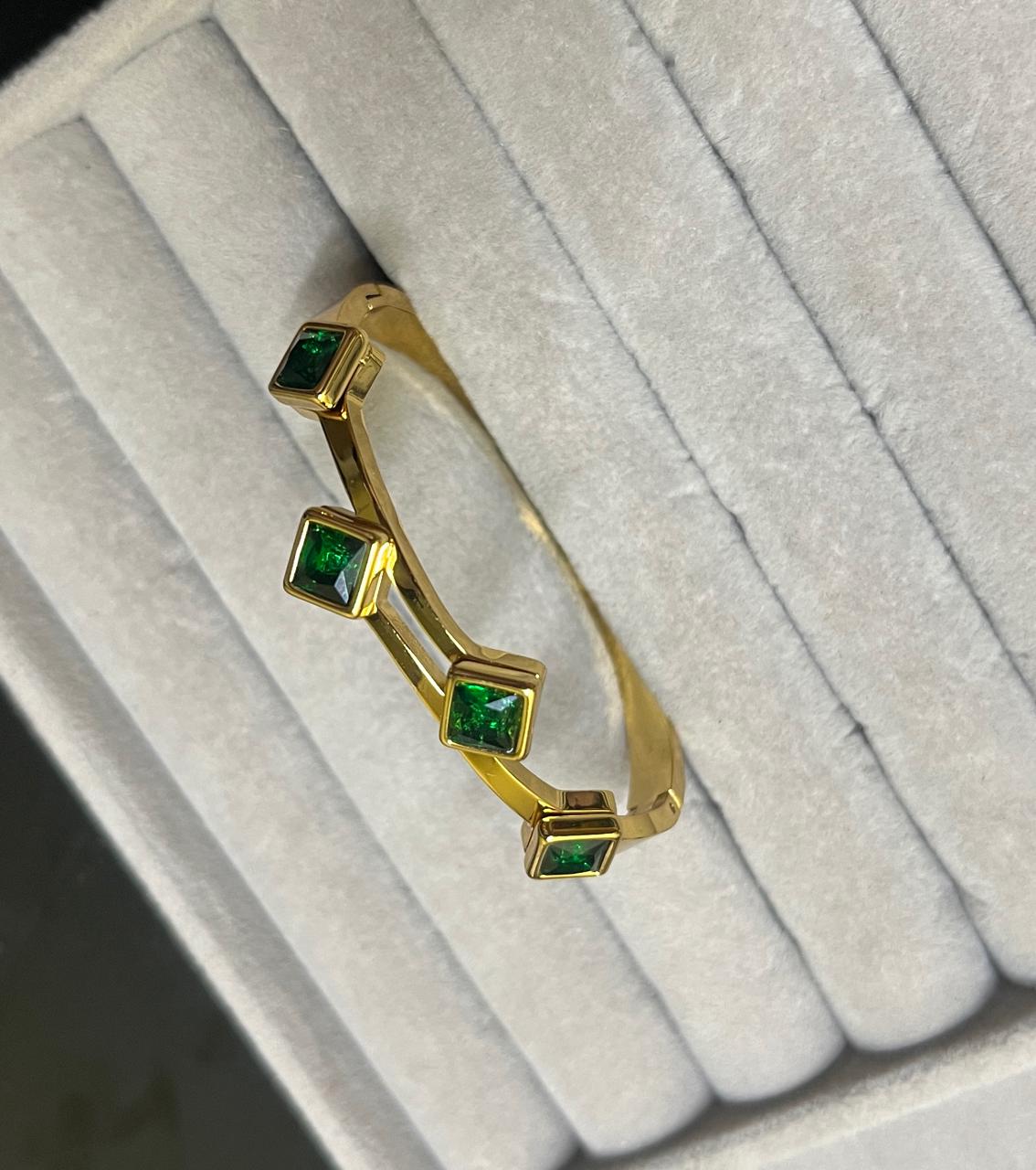 Regal Prism Kada (green) (SMALL SIZE)