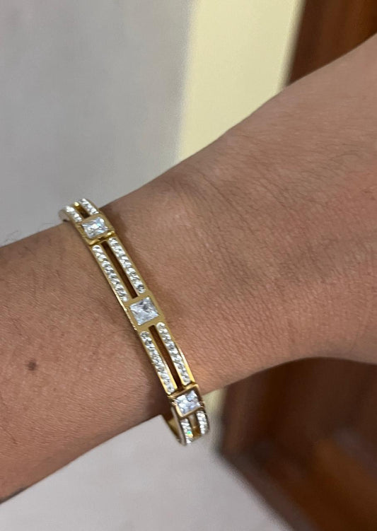 Celeste Line Kada (SMALL SIZE)