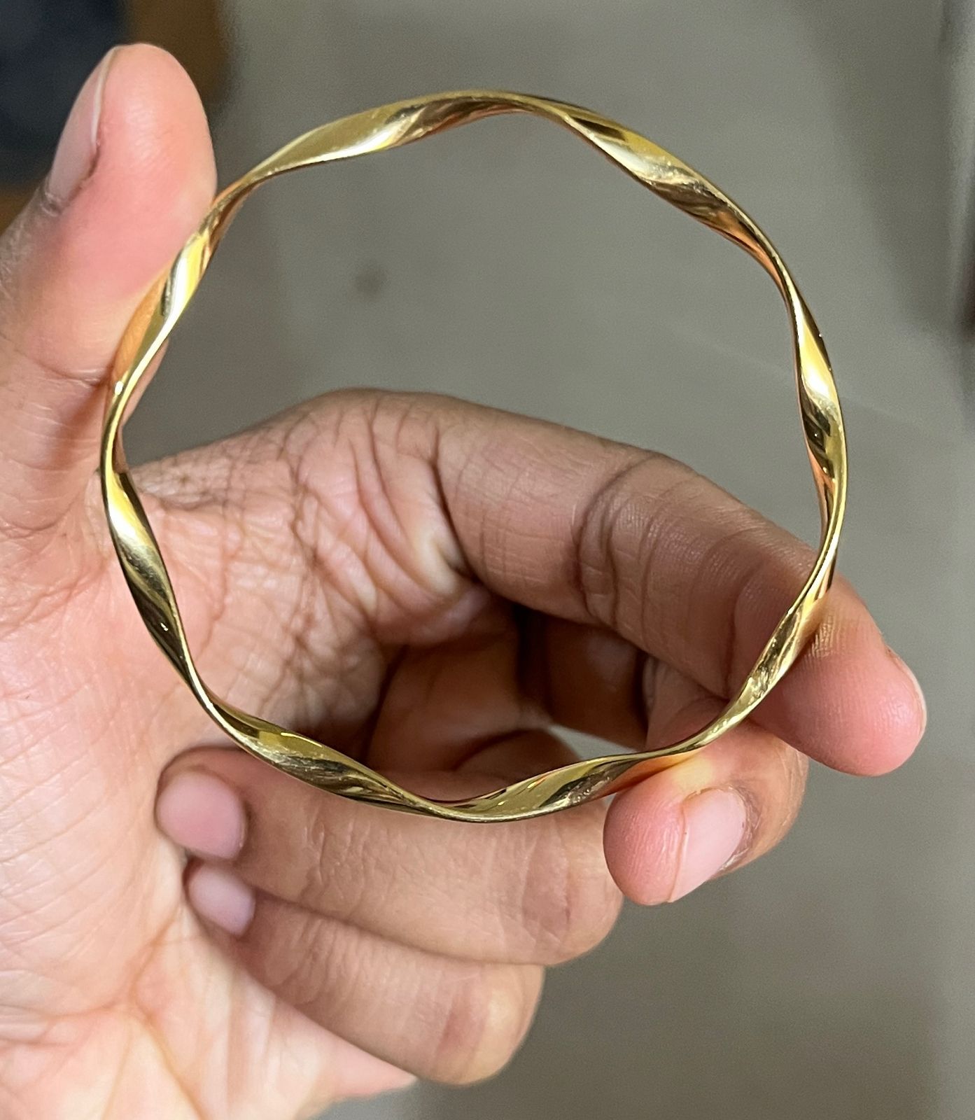 Aurora Twist Gold Bangle (SMALL SIZE)