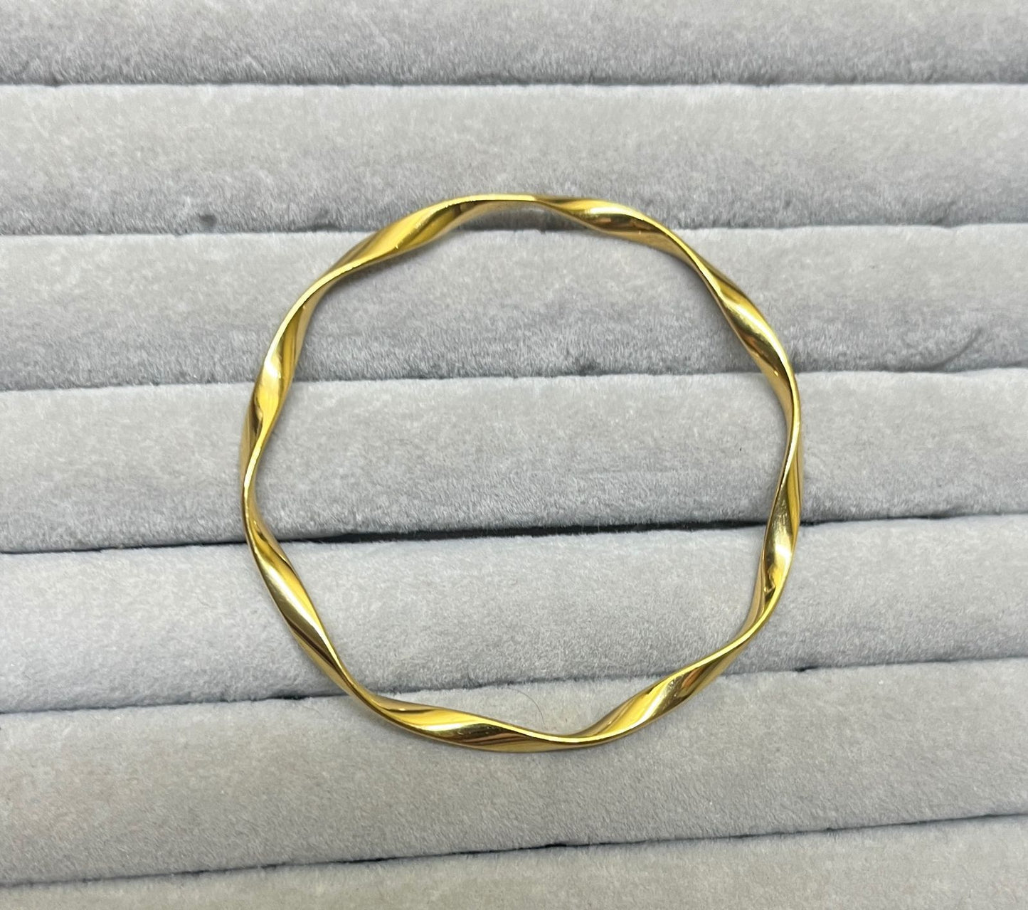 Aurora Twist Gold Bangle (SMALL SIZE)