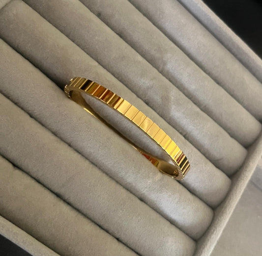 Aurora Textured Gold Kada (SMALL SIZE)
