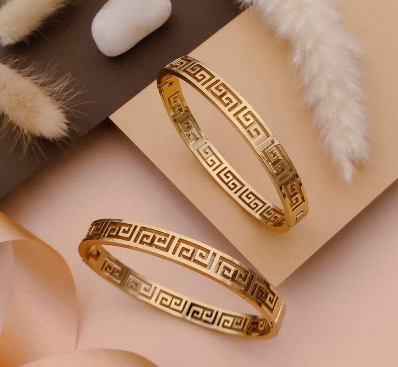 Athena Greek Key Kada
