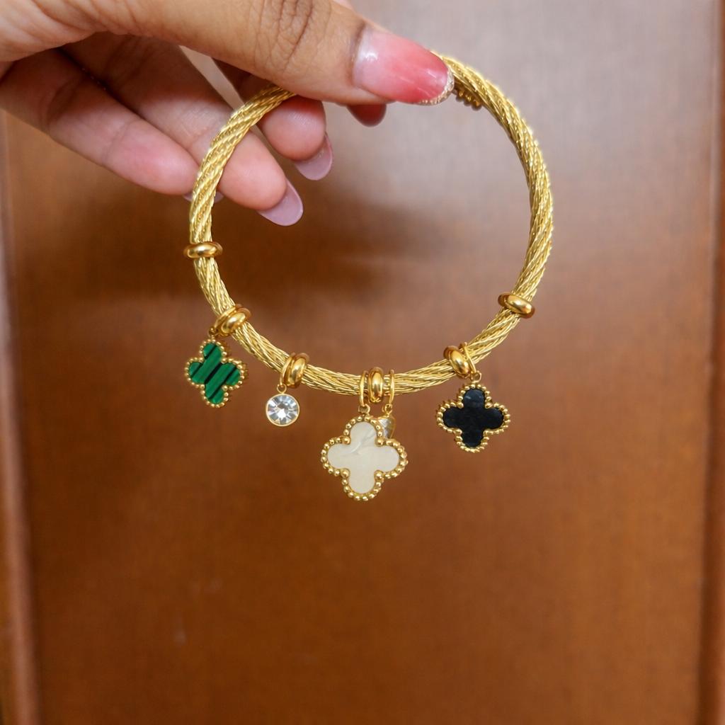 Clover Charm Luxe Bracelet
