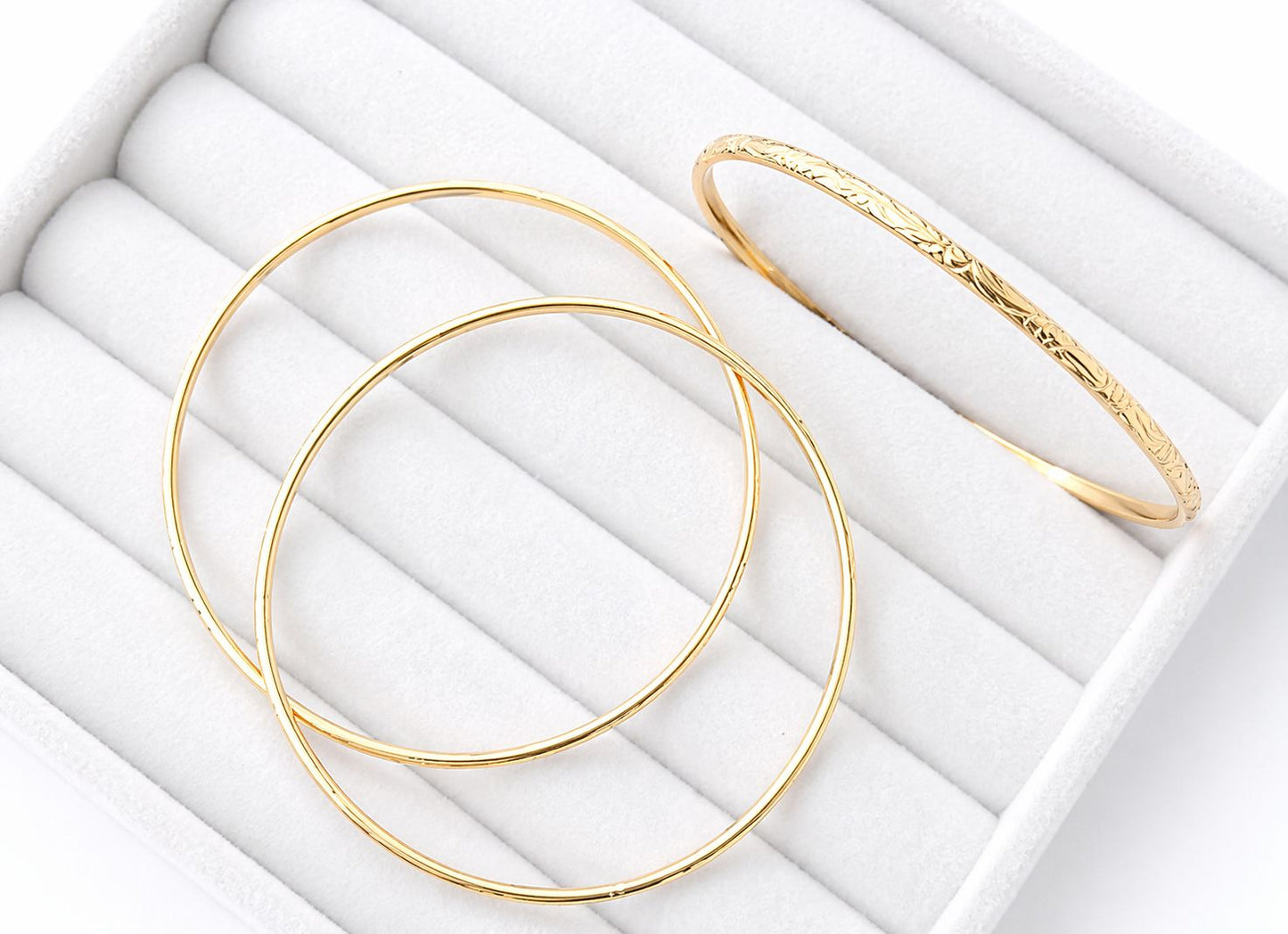 Heritage Etched Gold Bangle Set