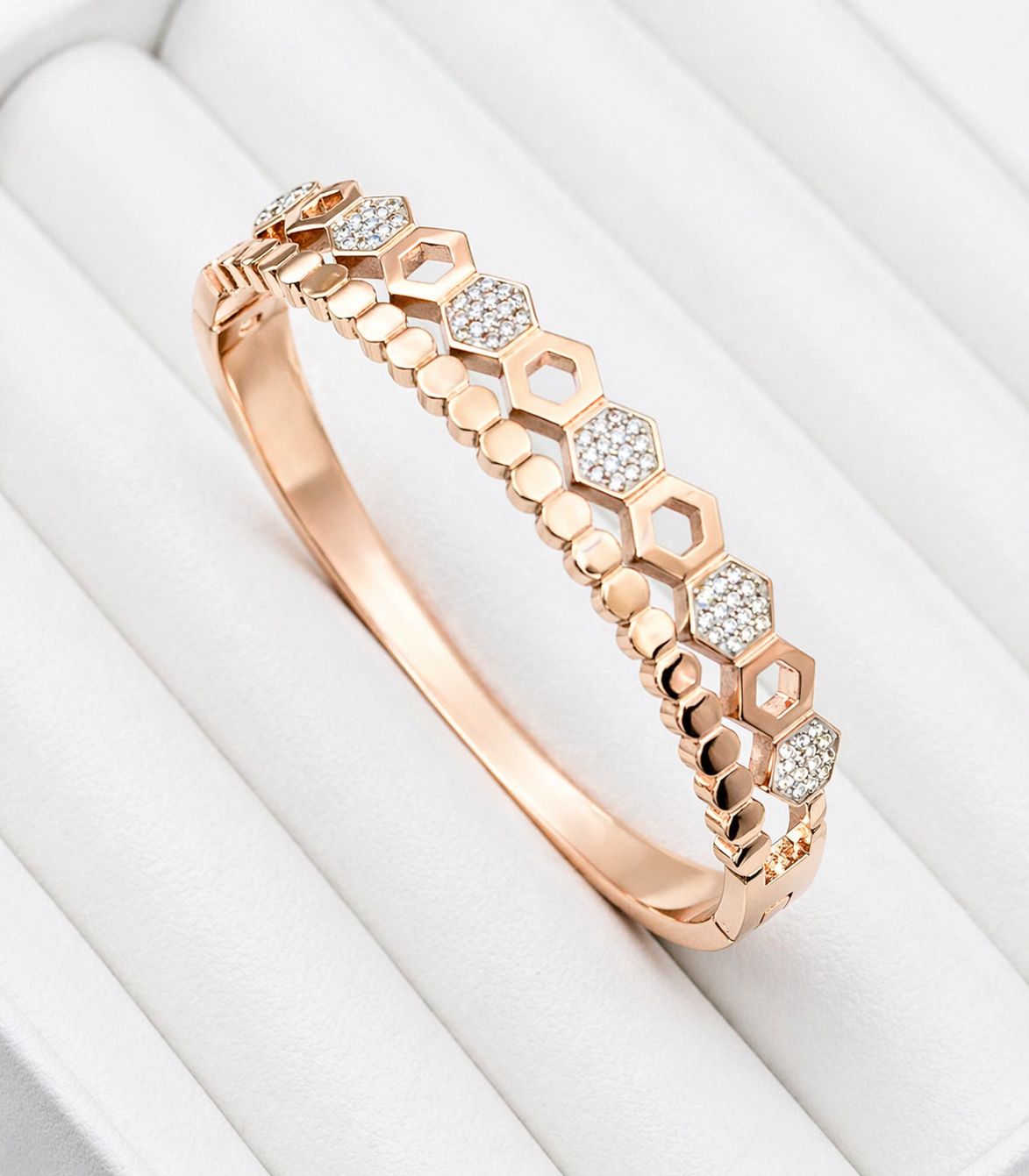 Roselle Honeycomb Crystal Kada
