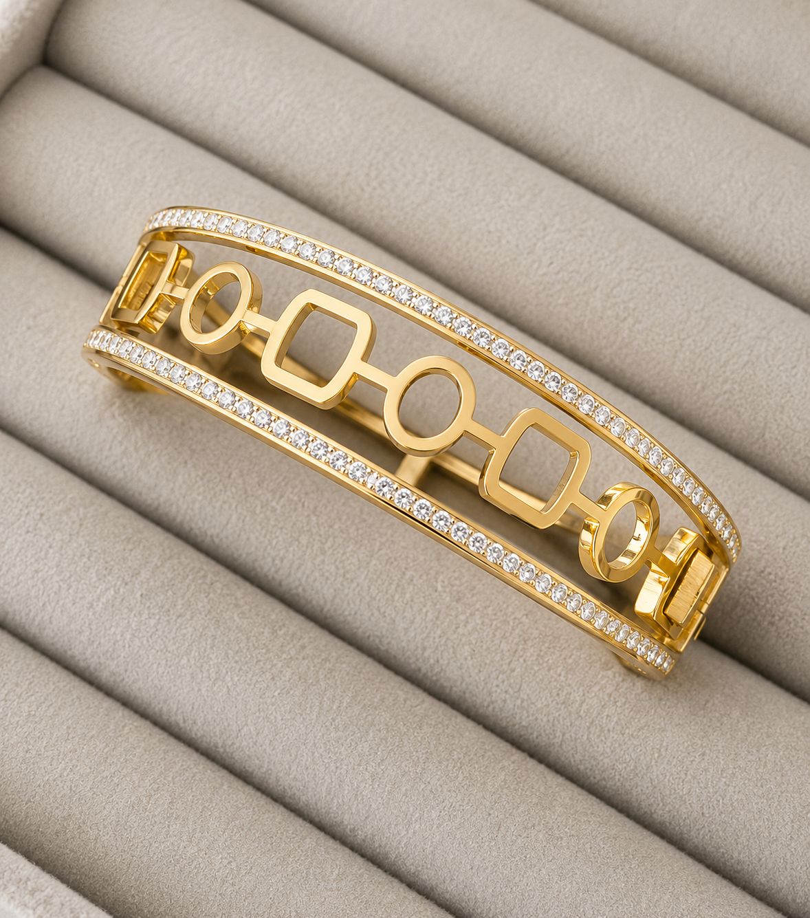 Modern Muse Geometric Kada