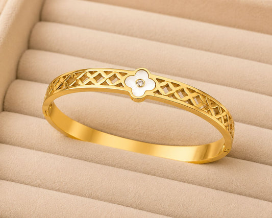 Ivory Clover Filigree Gold Kada