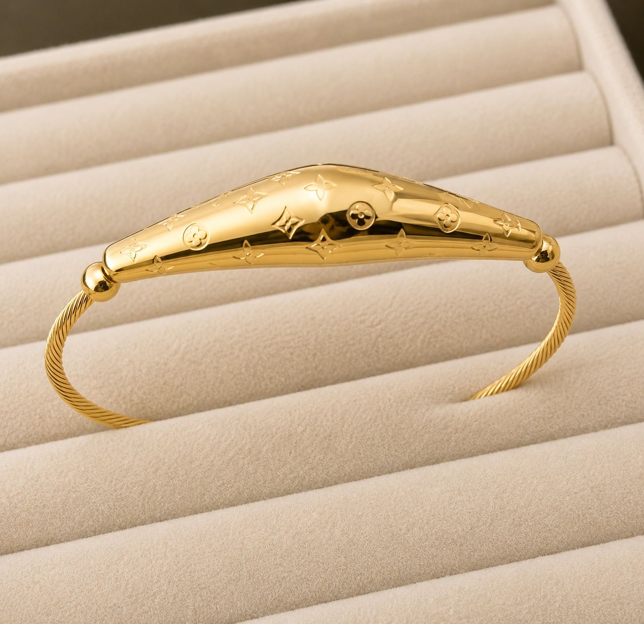 Aurel Twist Gold Kada