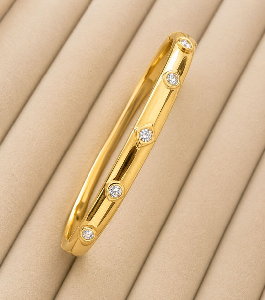Aurelia Wave Crystal Gold Kada
