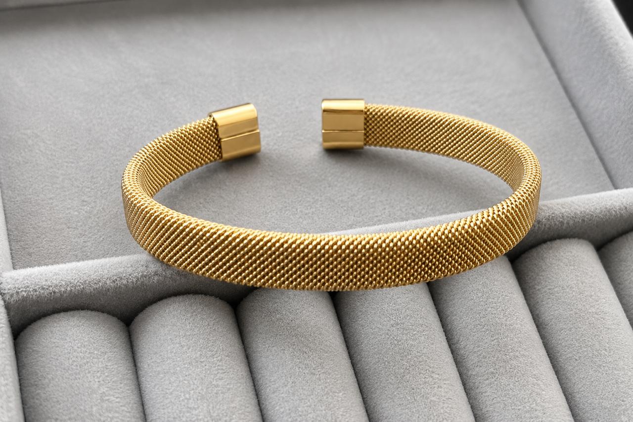 Aurelia Mesh Gold Cuff