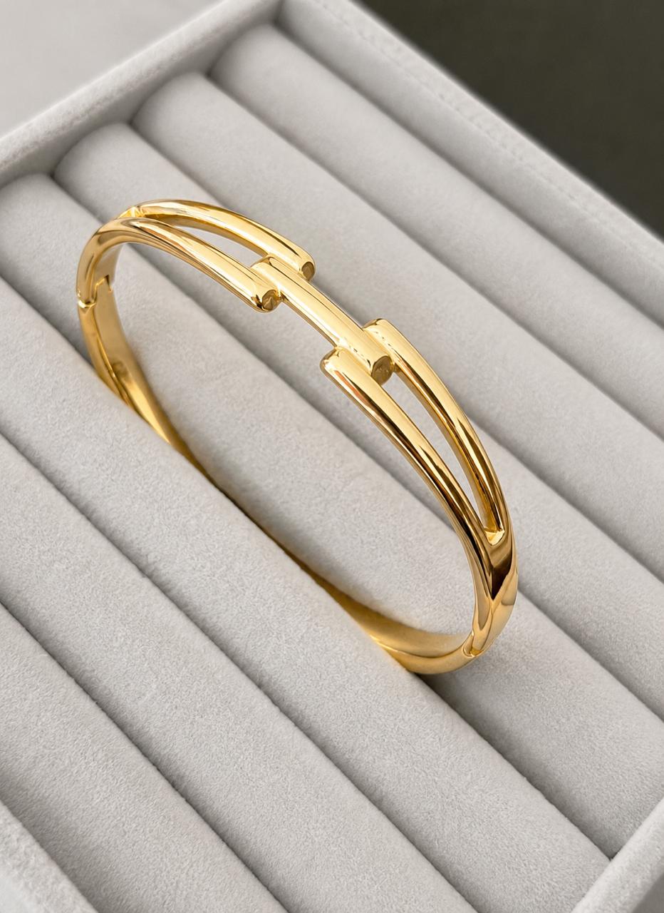 Liora Dual Bar Gold Kada