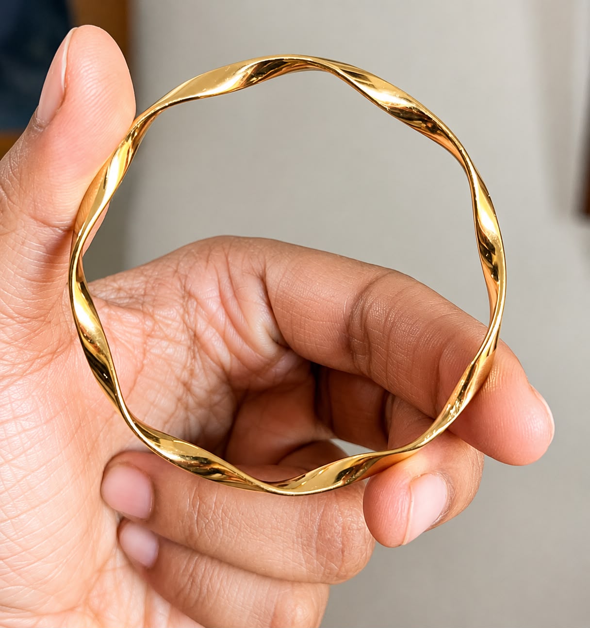 Aurora Twist Gold Bangle (SMALL SIZE)