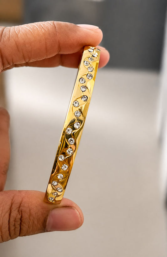 Crystal Wave Luxe Kada (SMALL SIZE)