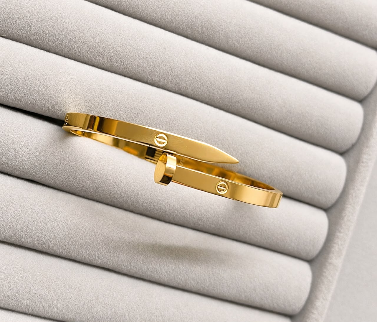 Nail Luxe Gold Kada (SMALL SIZE)