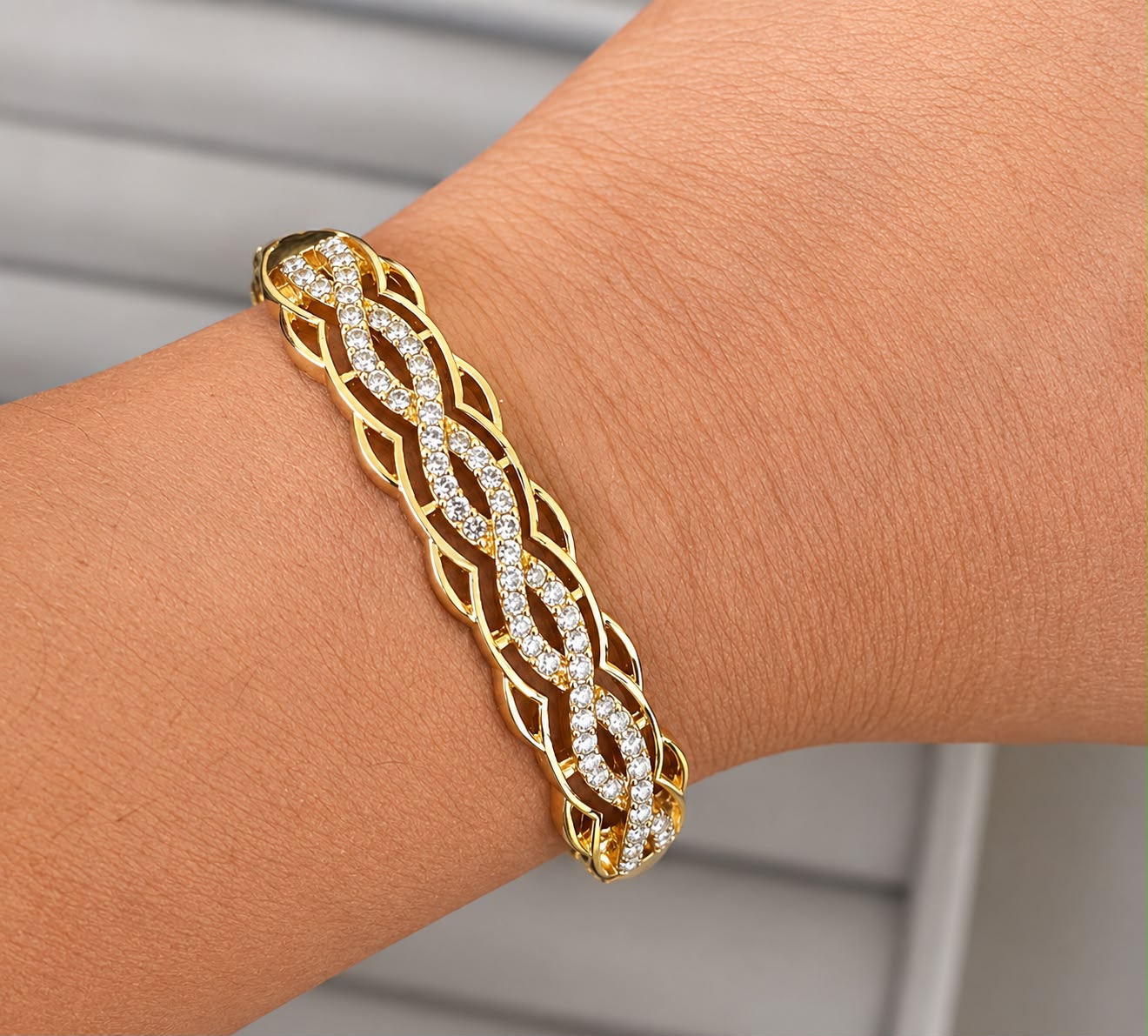 Aurora Interlace Spark Kada (SMALL SIZE)