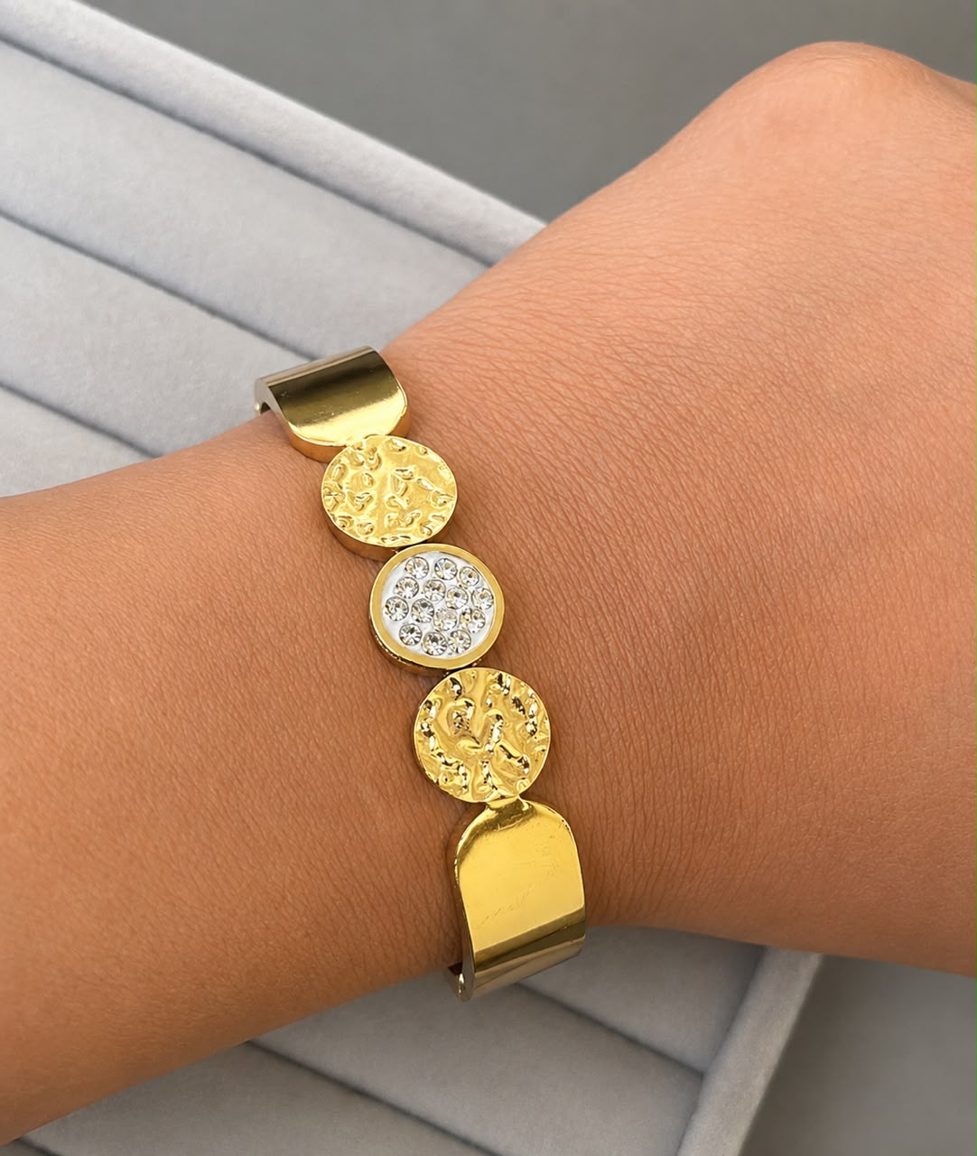 Aura Coin Zircon Kada (SMALL SIZE)