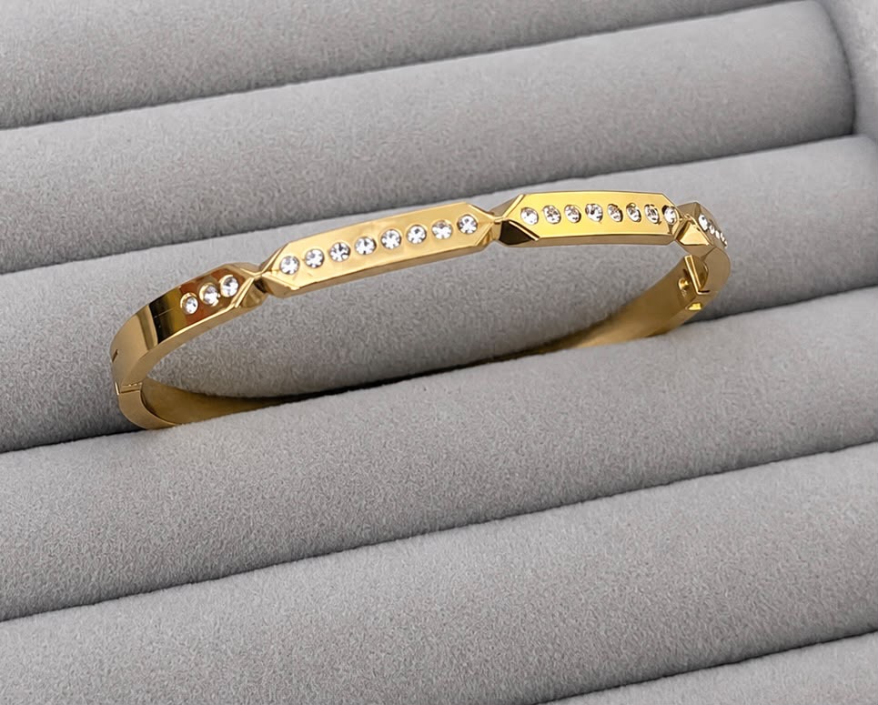 Linear Luxe Zircon Kada (SMALL SIZE)