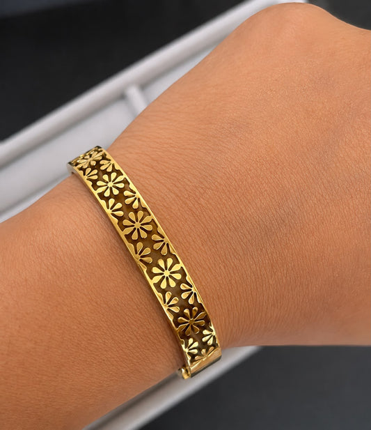 Bloom Cutwork Gold Kada (SMALL SIZE)