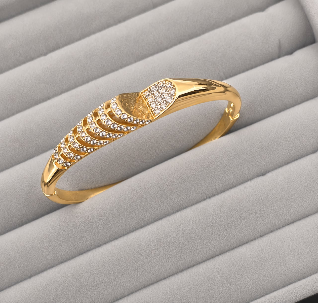 Velora Wave Zircon Cuff (SMALL SIZE)