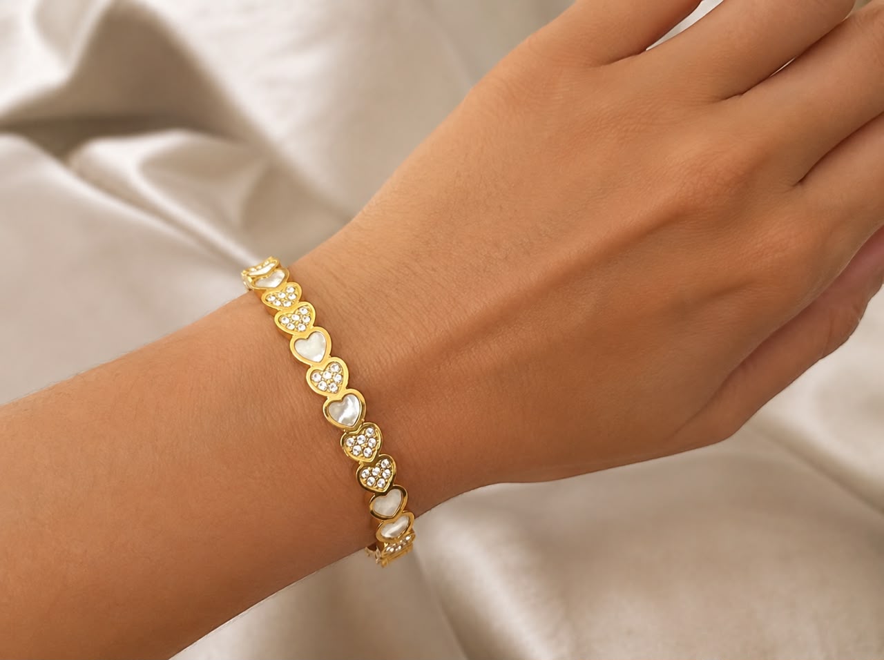 Amour Heartlink Kada (SMALL SIZE)