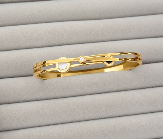 Celeste Minimal Charm Kada